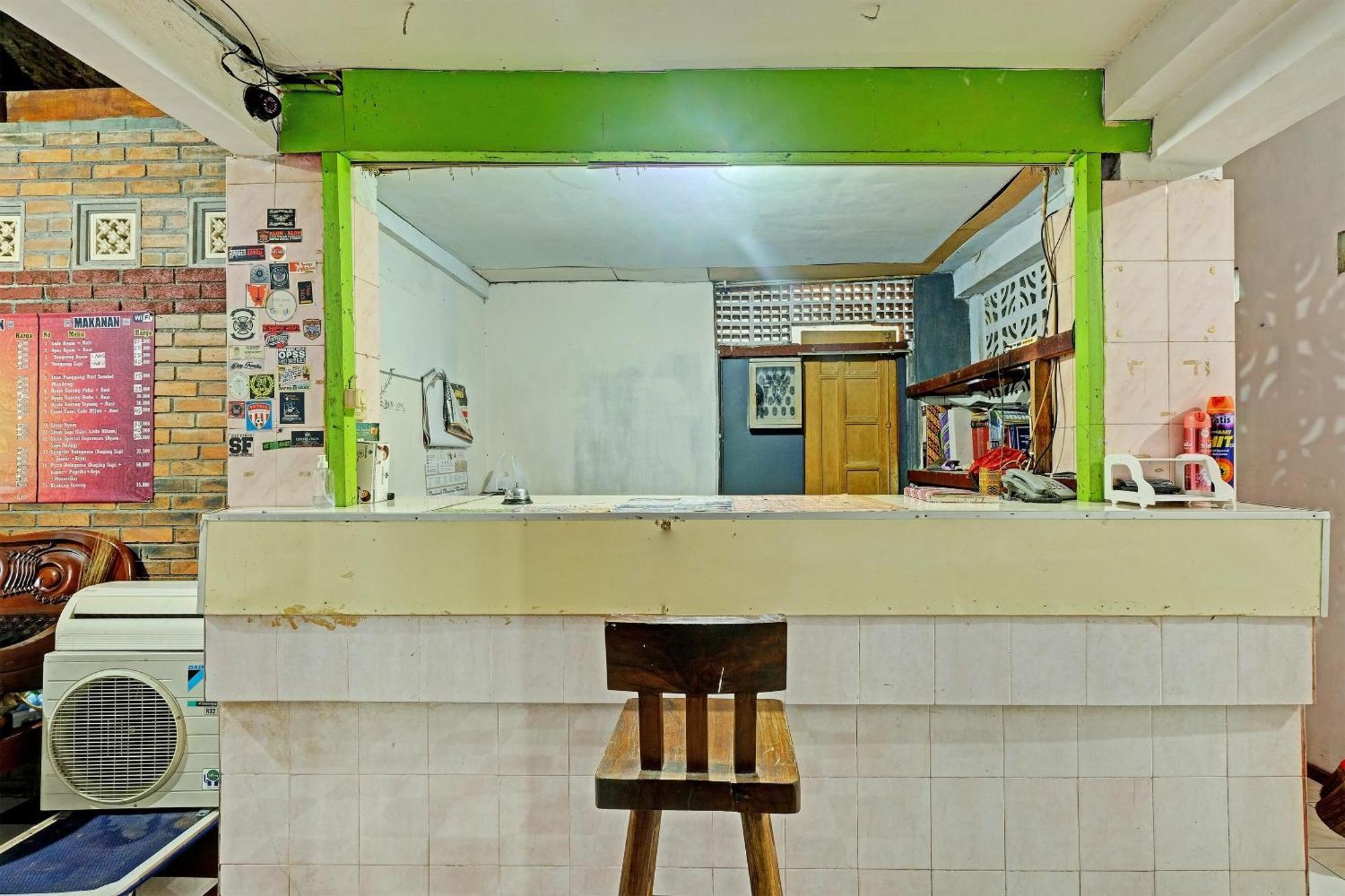 Spot On 91915 Homestay Superman Yogyakarta Exteriér fotografie