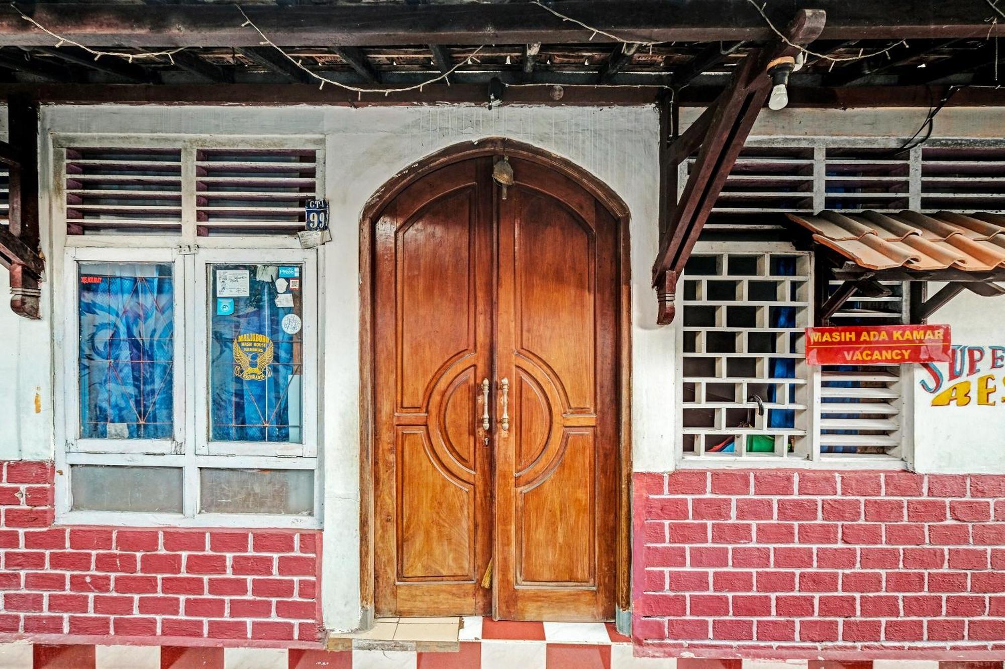 Spot On 91915 Homestay Superman Yogyakarta Exteriér fotografie